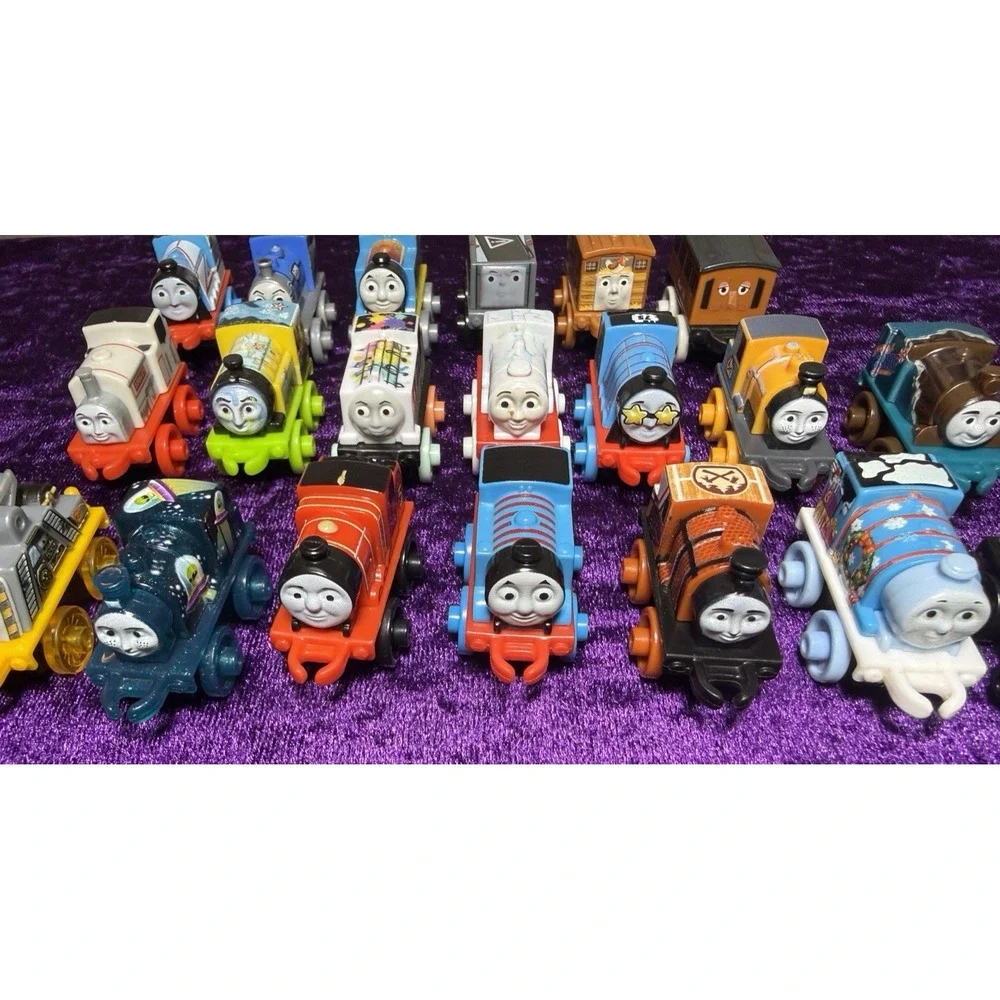 Thomas Train Minis‎ Lot Mixed Micro Engine Trains Mini Pretend Play Toys